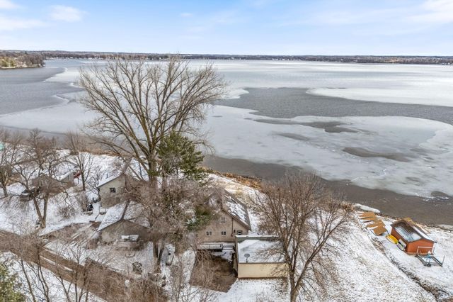 2358 Crest Way, Rush City, MN 55069