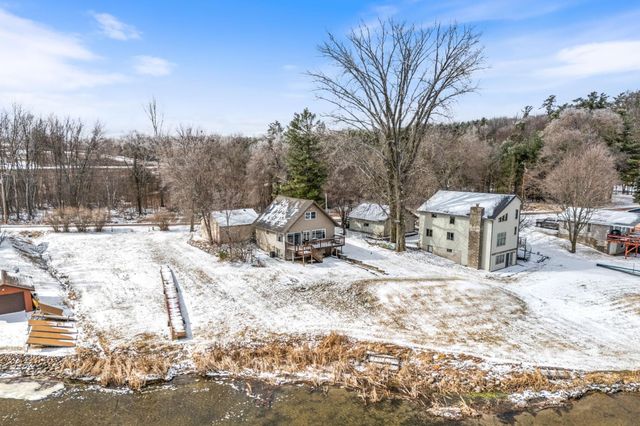 2358 Crest Way, Rush City, MN 55069