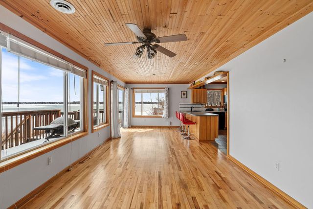 2358 Crest Way, Rush City, MN 55069