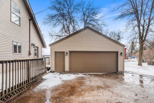 2358 Crest Way, Rush City, MN 55069