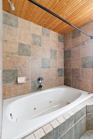 2358 Crest Way, Rush City, MN 55069