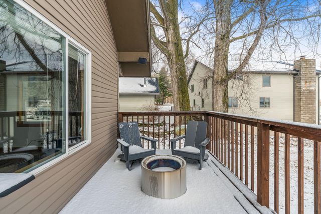 2358 Crest Way, Rush City, MN 55069