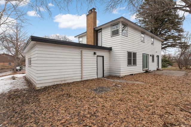 1077 Century Avenue S, Maplewood, MN 55119