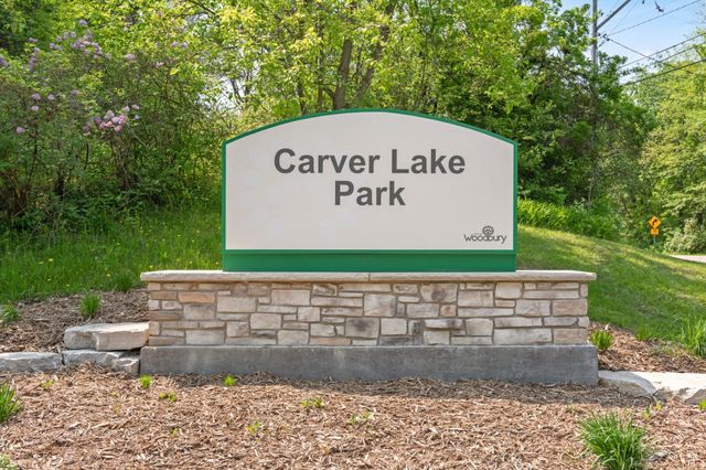 1077 Century Avenue S, Maplewood, MN 55119