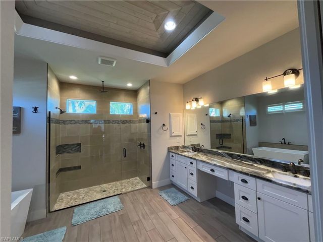 2801 SW 33rd TER, Cape Coral, FL 33914