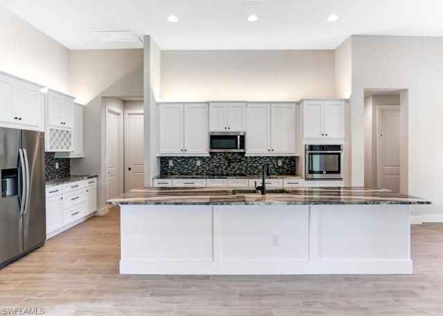 2801 SW 33rd TER, Cape Coral, FL 33914