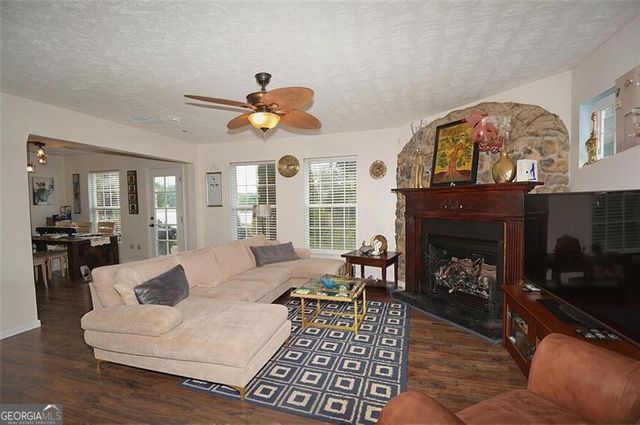 5 GRANITE Court, Dallas, GA 30132