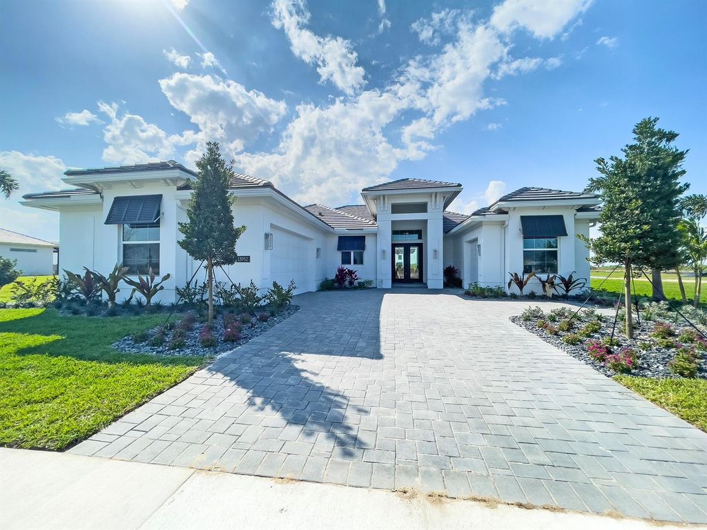 13952 SW Belterra Drive, Port St. Lucie, FL 34987