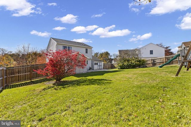 15 PINE RIDGE CIR, Enola, PA 17025