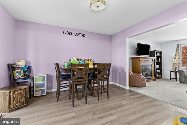 15 PINE RIDGE CIR, Enola, PA 17025