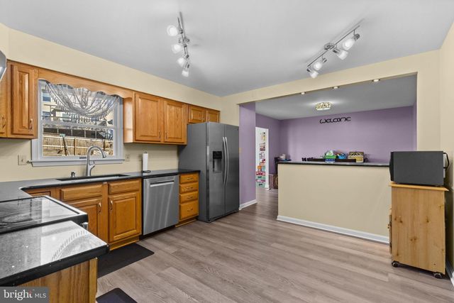 15 PINE RIDGE CIR, Enola, PA 17025