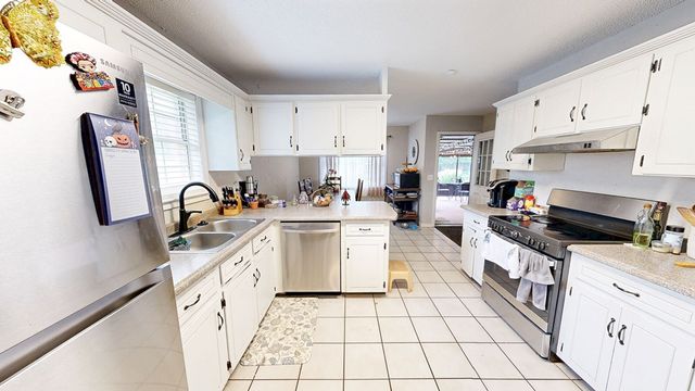 104 E Roxbury Road, Dothan, AL 36305