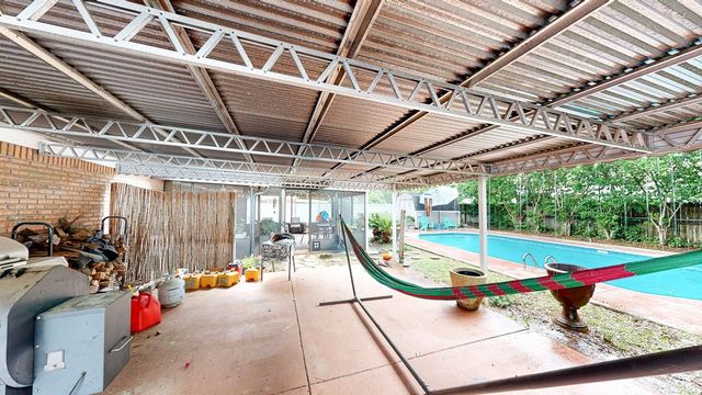 104 E Roxbury Road, Dothan, AL 36305