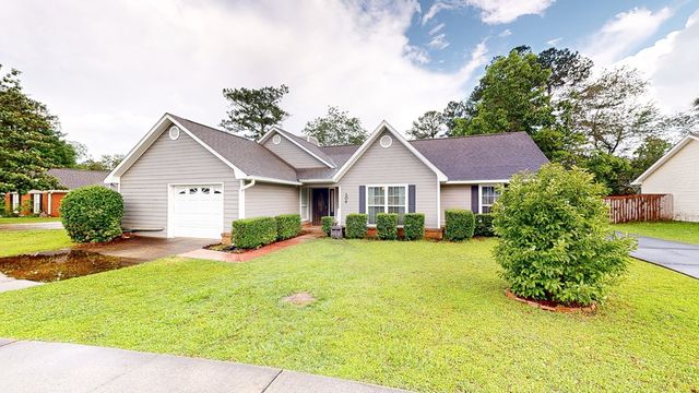 104 E Roxbury Road, Dothan, AL 36305