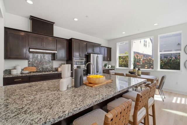 8420 Blue Anchor Way, Newark, CA 94560