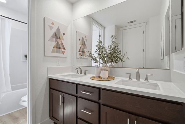 8420 Blue Anchor Way, Newark, CA 94560