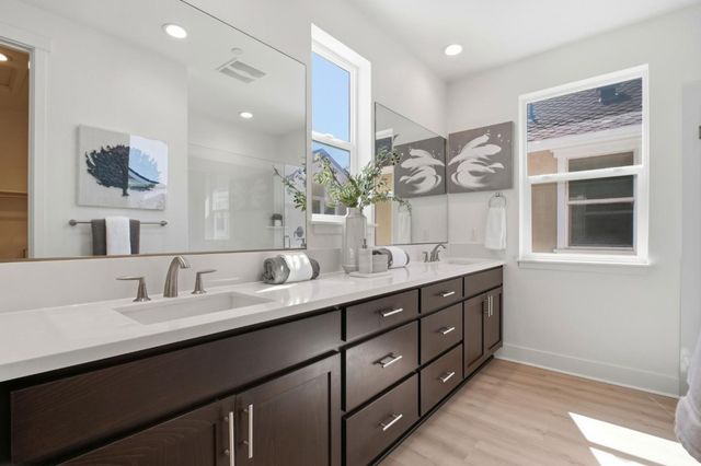 8420 Blue Anchor Way, Newark, CA 94560