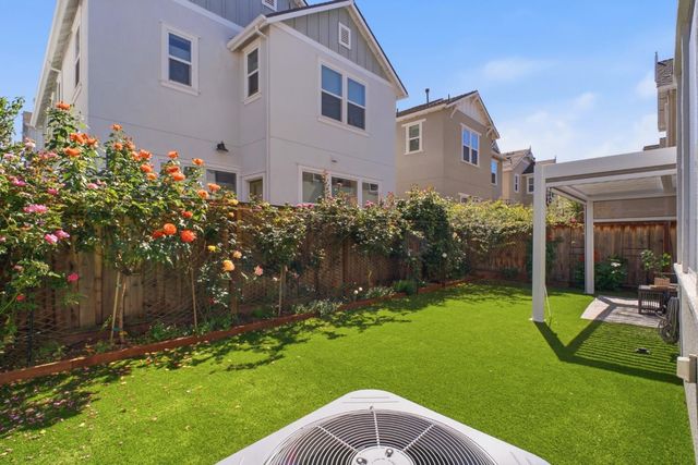 8420 Blue Anchor Way, Newark, CA 94560