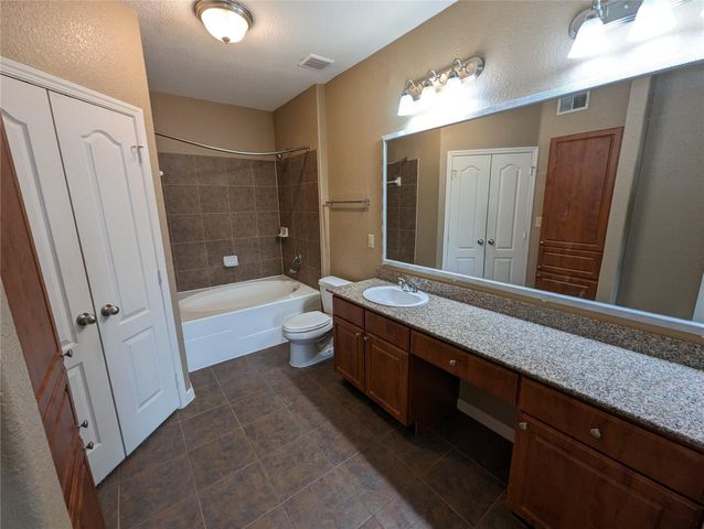 1711 Old Spanish Trail 341, Houston, TX 77054