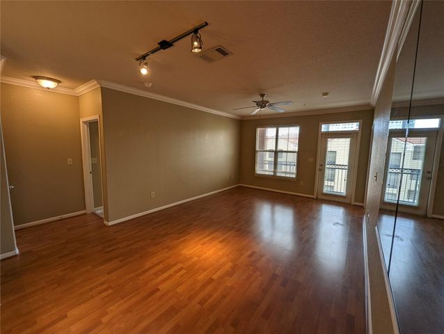 1711 Old Spanish Trail 341, Houston, TX 77054