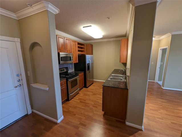 1711 Old Spanish Trail 341, Houston, TX 77054