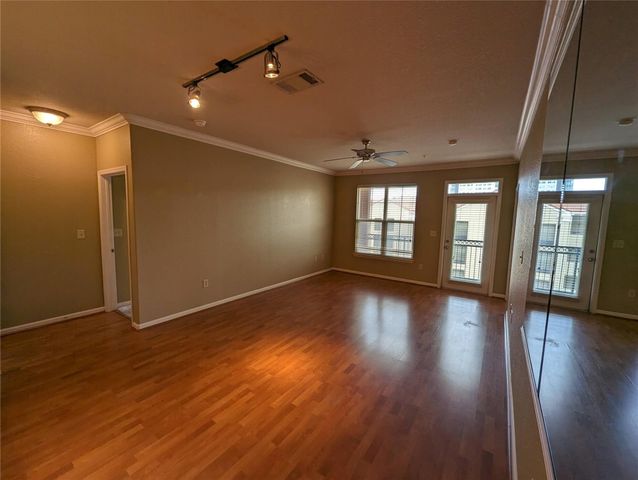 1711 Old Spanish Trail 341, Houston, TX 77054