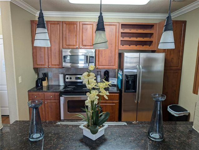 1711 Old Spanish Trail 341, Houston, TX 77054