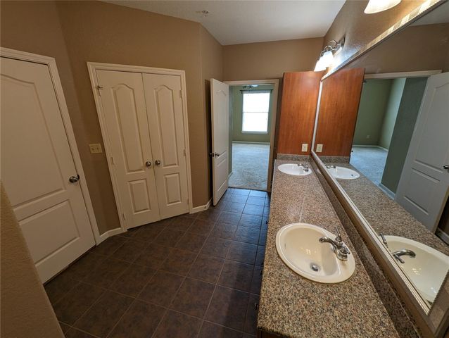 1711 Old Spanish Trail 341, Houston, TX 77054