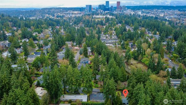 10627 SE 18th St, Bellevue, WA 98004