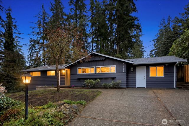10627 SE 18th St, Bellevue, WA 98004