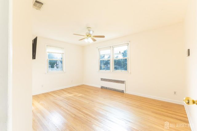 2 Hilltop Avenue, Sayreville, NJ 08879