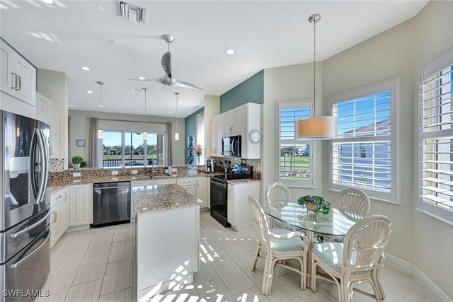 608 El Camino Real 202, Naples, FL 34119