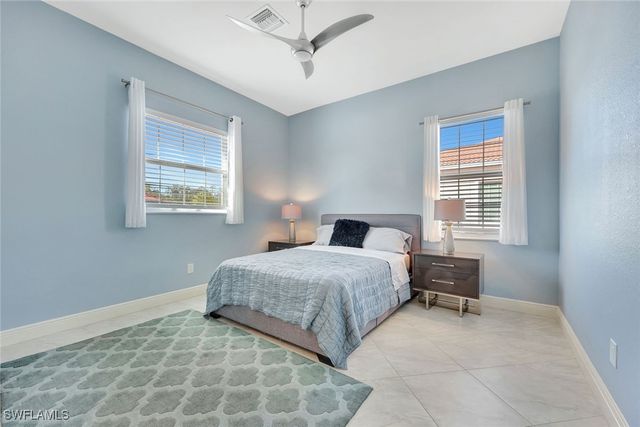 608 El Camino Real 202, Naples, FL 34119