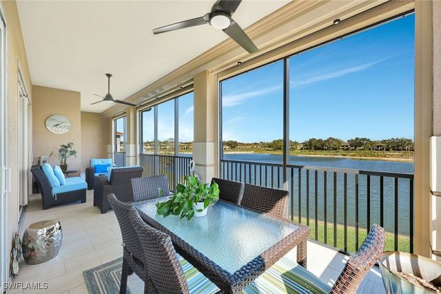 608 El Camino Real 202, Naples, FL 34119