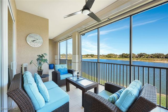 608 El Camino Real 202, Naples, FL 34119