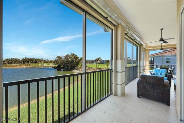 608 El Camino Real 202, Naples, FL 34119