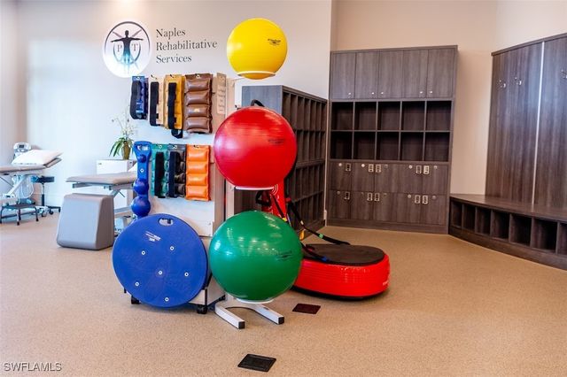 608 El Camino Real 202, Naples, FL 34119