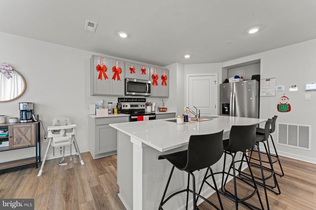 140 WOOD WALK AVE, La Plata, MD 20646