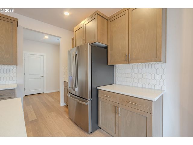 1128 Se 33RD St, Battle Ground, WA 98604