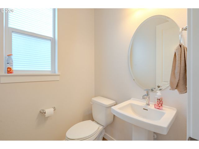1128 Se 33RD St, Battle Ground, WA 98604