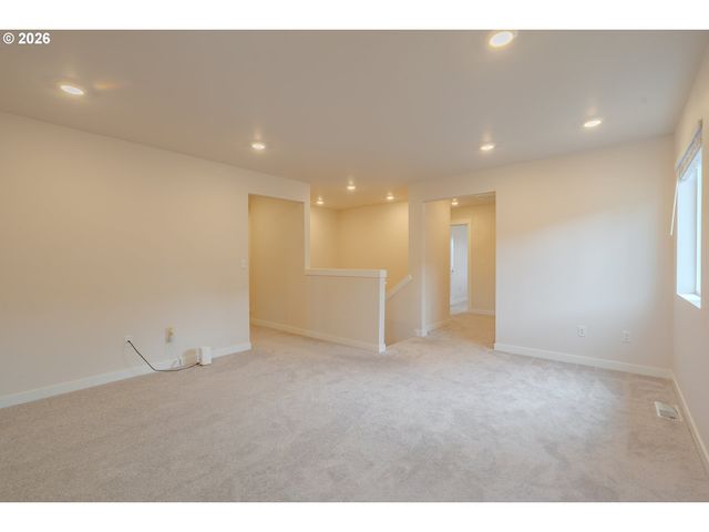 1128 Se 33RD St, Battle Ground, WA 98604