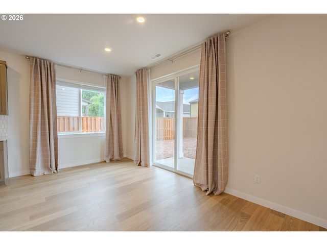 1128 Se 33RD St, Battle Ground, WA 98604