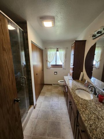 19004 58th ROAD, Union Grove, WI 53182