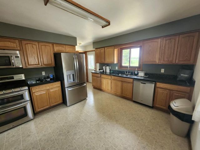 19004 58th ROAD, Union Grove, WI 53182