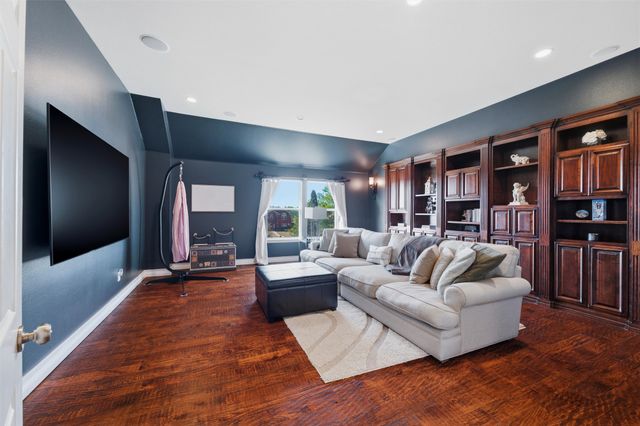 338 Greenfield Drive, Murphy, TX 75094