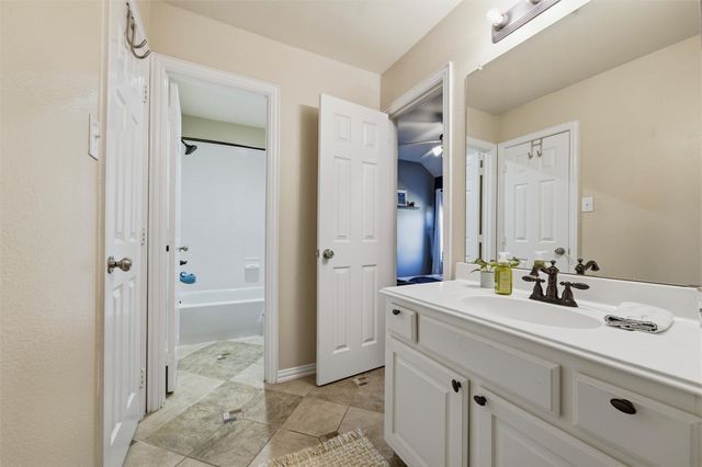 338 Greenfield Drive, Murphy, TX 75094