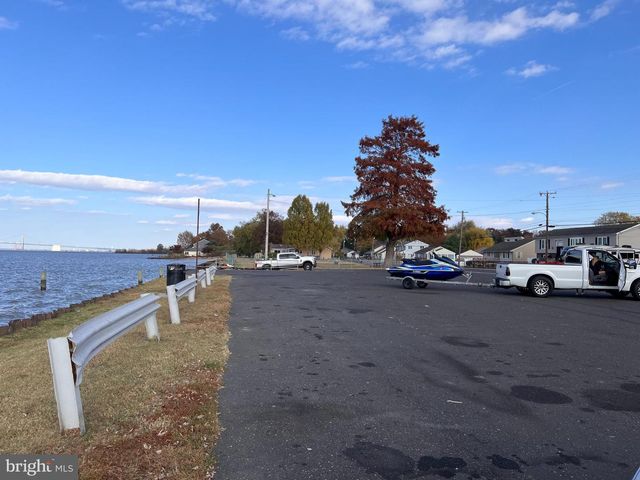 36 DUNN LN, Pennsville, NJ 08070