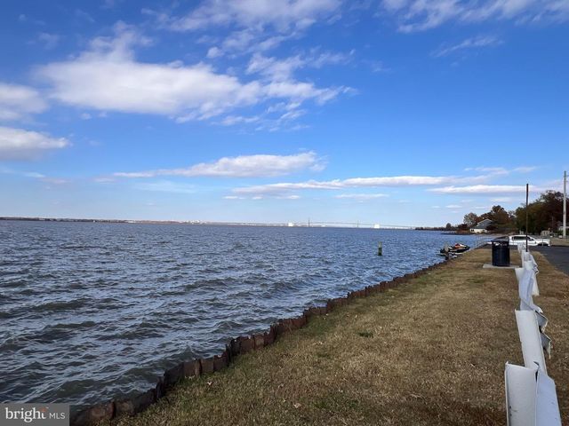 36 DUNN LN, Pennsville, NJ 08070