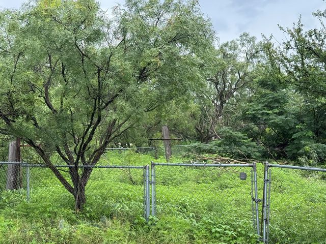 406 Barnett Street, Eden, TX 76837