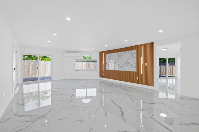 2185 Imperial Point Drive, Fort Lauderdale, FL 33308